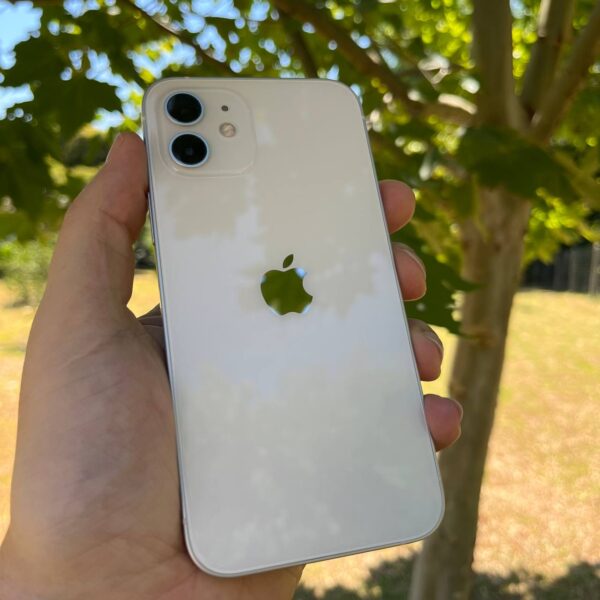 iPhone 12 Apple 128GB! Branco! - Imagem 3